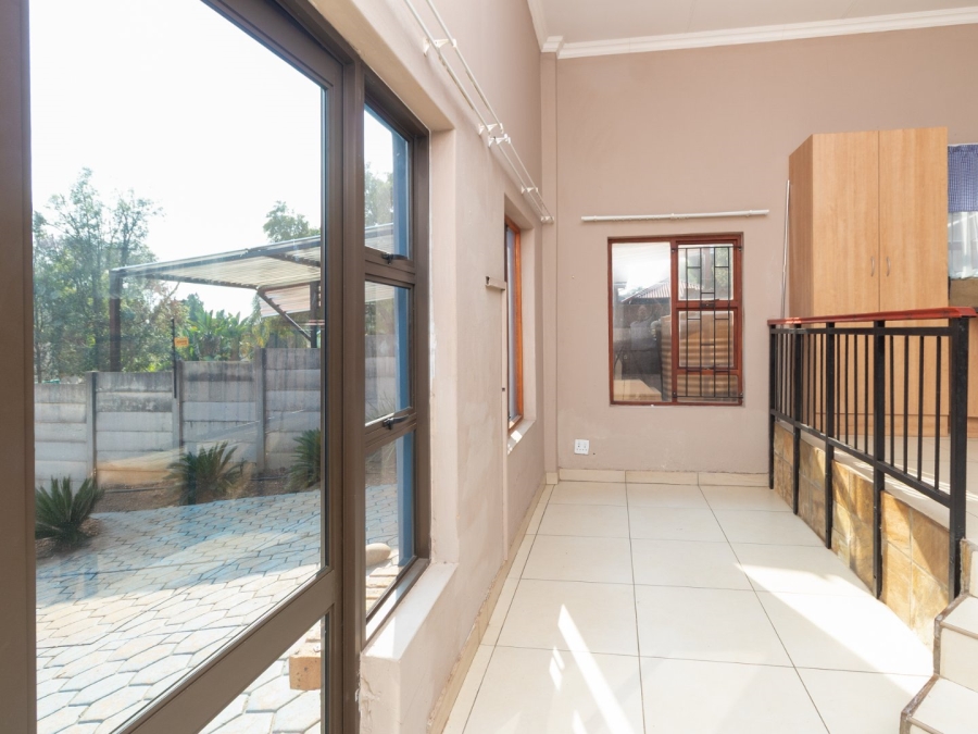 4 Bedroom Property for Sale in Ifafi North West